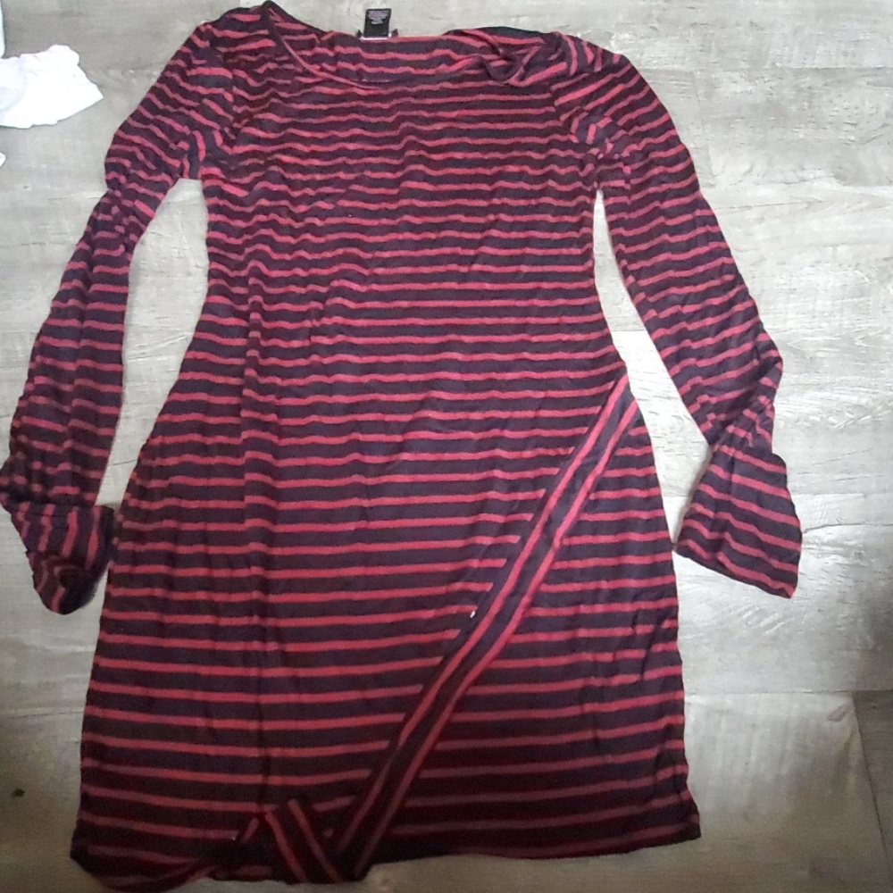 Long sleeve short dress